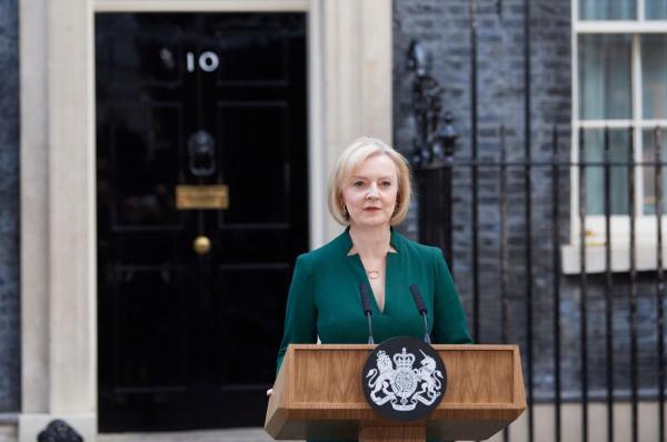 Partidele de opoziție cer o anchetă în cazul dezvălurilor legate de agenții lui Putin care ar fi spar telefonul folosit de Liz Truss