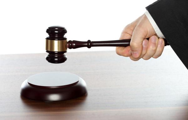 Verdictul iniţial a reprezentat una dintre cele mai mari erori judiciare din istoria Statelor Unite.