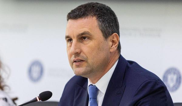 Tanczos Barna a declarat, într-o conferinţă de presă, că prin această aplicaţie se pot urmări cele 162 de staţii din ţară.