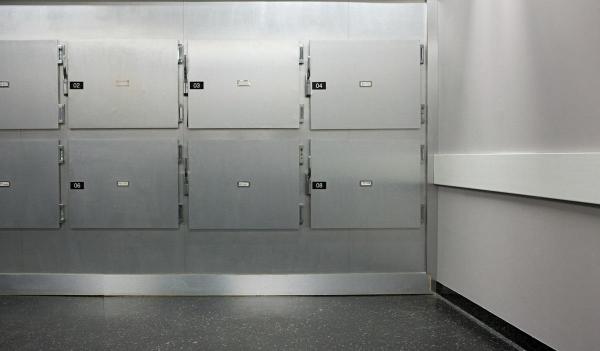 A murit sufocat în sac, în timp ce încerca să se salveze