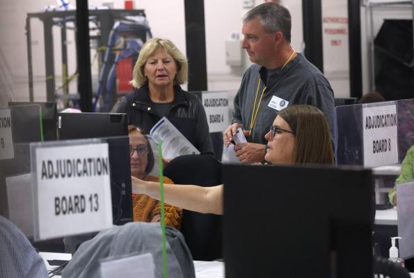 Un democrat mort de o lună, reales cu o majoritate zdrobitoare în Pennsylvania