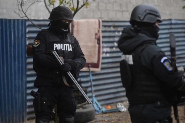 Zeci de firme, păgubite cu 2 milioane de euro. Percheziții de amploare în București și mai multe județe