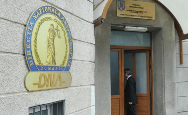 Trebuie să plătească şi 80.000 de lei