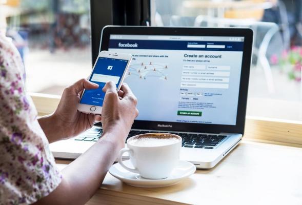 Facebook face o nouă schimbare de la 1 decembrie. Ce va dispărea din profilul utilizatorilor