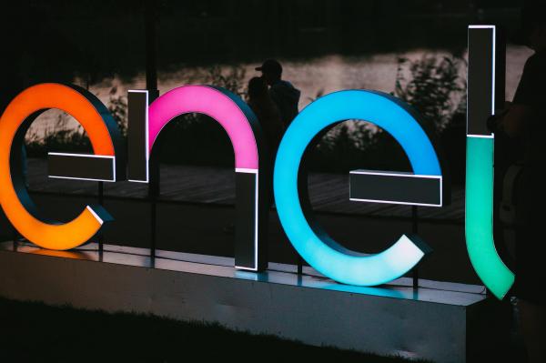 ANRE, după anunțul plecării Enel din România: Clienţii vor avea acces neîntrerupt la energie şi gaze