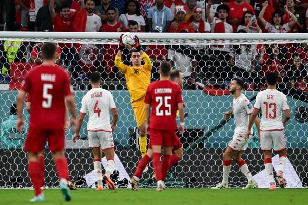 Danemarca - Tunisia 0-0, la Cupa Mondială 2022. Semifinalista de la EURO a dominat meciul, dar portarul Tunisiei a reuşit meciul carierei