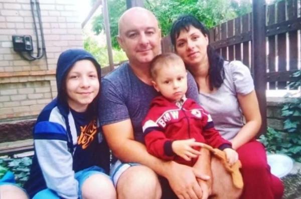 Familie ucisă în propria casă. Alexandru, soția lui Natalia și cei doi fii ai lor au fost împușcați într-un sat din Zaporojie, susțin autoritățile ucrainene