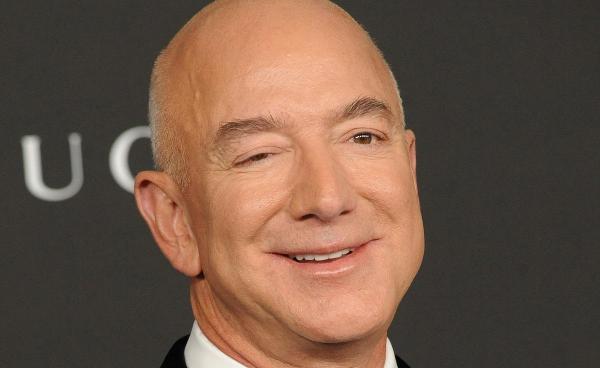 Femeia susține că era obligată să lucreze 14 ore pe zi, fără pauză