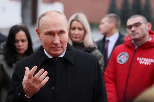 președintele Rusiei Vladimir Putin, în Piața Roșie din Moscova, 4 noiembrie 2022