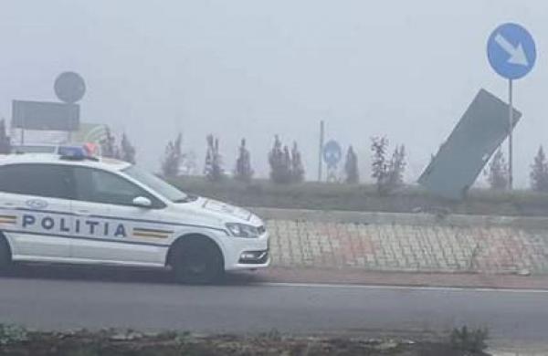 Un șofer de 82 de ani s-a urcat cu Cielo pe giratoriu, la ieșirea de pe Centura Bacăului