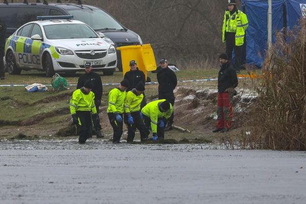 A murit şi al patrulea copil căzut în lacul îngheţat din Anglia. Băiatul de şase ani a luptat pentru viaţa sa timp de trei zile