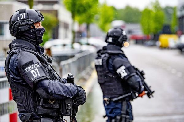 poliţişti din Olanda
