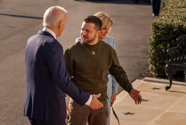 Zelenski recunoaşte că a venit în SUA pentru a primi asistenţă suplimentară. Biden: "Putin a atacat brutal dreptul ucrainenilor de a exista ca naţiune"