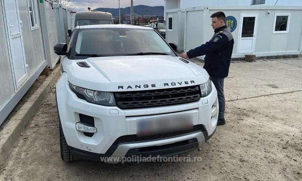 Range Rover furat depistat în Vicovu de Sus