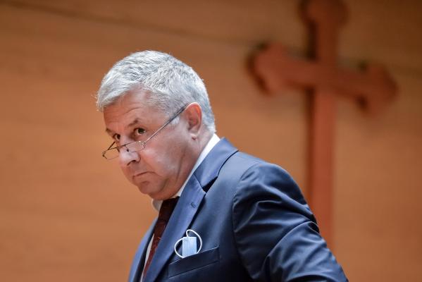 Cinci ani de la OUG 13. Florin Iordache a fost "uitat" de PNL la șefia Consiliului Legislativ, cu un salariu lunar de 4.400€