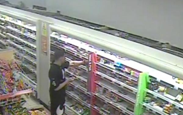 Bărbat filmat când injectează sânge în mâncare, în Londra