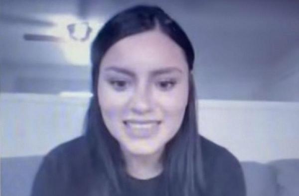 Momentul în care o tânără îşi dă seama că i-a trimis potențialului angajator un videoclip în care batjocorea interviul