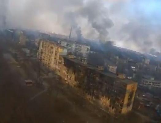 Cum arată oraşul Mariupol după bombardamentele neîncetate ale ruşilor? Imaginile din dronă arată că nicio stradă nu a rămas neatinsă