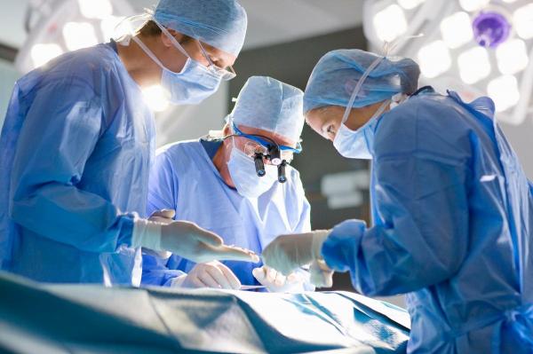 Familia unui pacient aflat în moarte cerebrală a acceptat să-i doneze organele