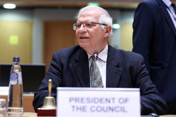 Forţă militară a UE de 5000 de soldaţi şi creştere a cheltuielilor de apărare. Strategia, adoptată azi de Bruxelles