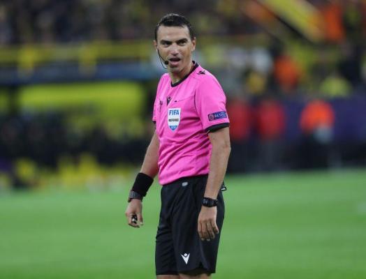 Ovidiu Haţegan, la meciul Borussia Dortmund - FC Barcelona din 2019