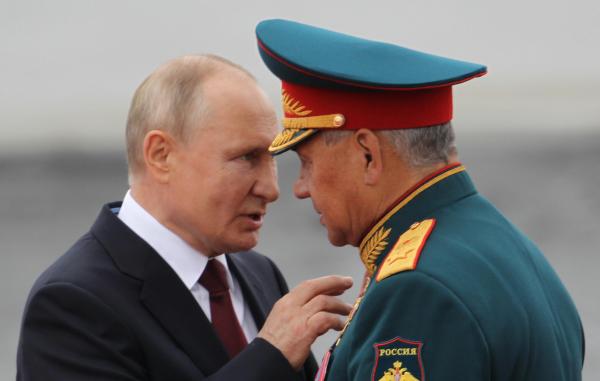 Serghei Şoigu şi Vladimir Putin