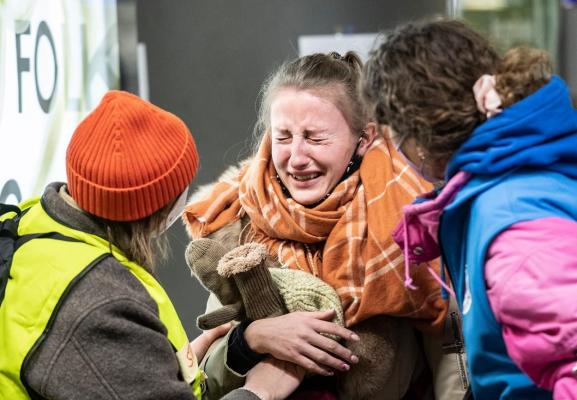 Război Rusia-Ucraina. MAI anunţă că 2.382 de cetăţeni ucraineni au solicitat azil în România de la începutul conflictului