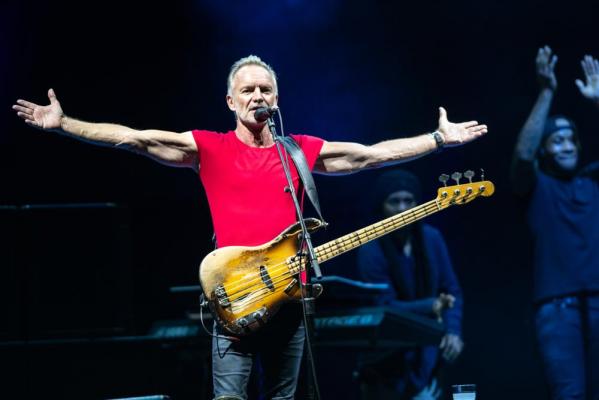 Cântăreţul britanic Sting