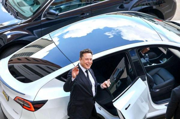 Elon Musk a vorbit despre creşterea producţiei de gaz şi petrol