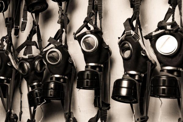 Camera Deputaţilor cumpără 600 de măşti contra gazelor