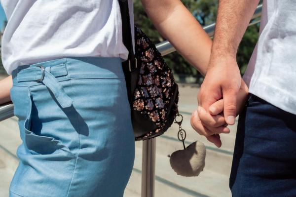 Tatăl copilei neagă orice implicare: "A fost ameninţată"