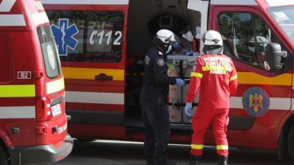 Tânăr de 25 de ani, în comă după impactul celor două maşini