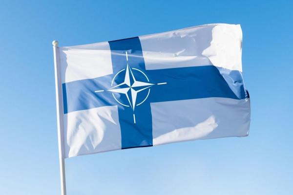 Finlanda şi-a anunţat candidatura "istorică" la NATO