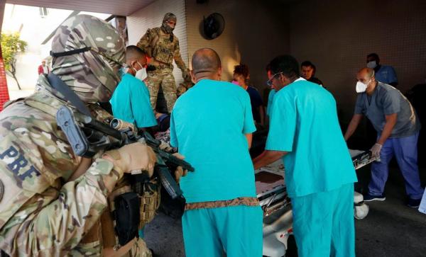 Operaţiune sângeroasă într-o favela din Rio de Janeiro