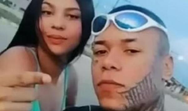 Fostul iubit abuziv al unei tinere a răpit-o și i-a tatuat numele pe față, după ce s-au despărțit