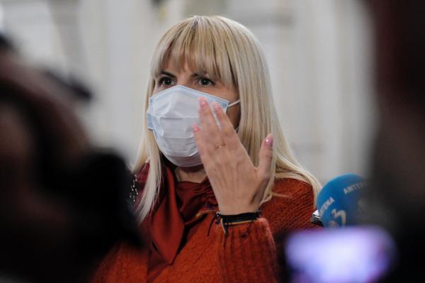 Elena Udrea, prima reacție după ce instanța din Bulgaria a decis extrădarea: "Nu există justiţie pentru mine în România sau Bulgaria; copilului o să-i spun o minciună"