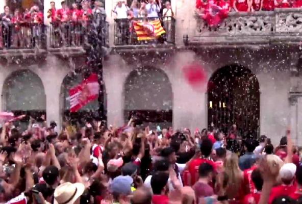 Bucuria promovării! Fotbalul oferă bucurii şi seri magice. Aşa a fost şi la Girona, echipă care se va bate cu Real Madrid şi Barcelona