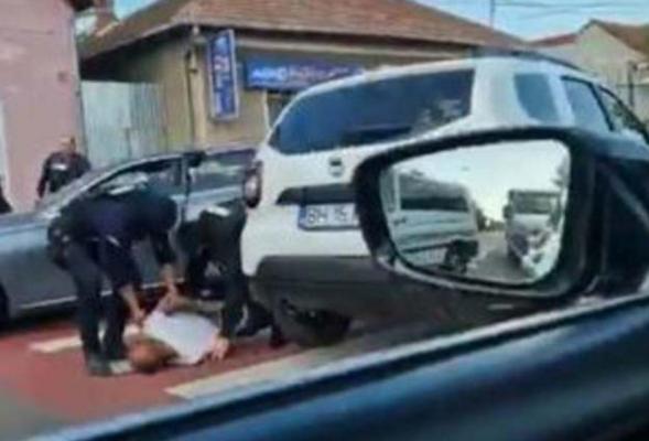 Polițiștii din Oradea au arestat un bărbat de 30 de ani, urmărit național.