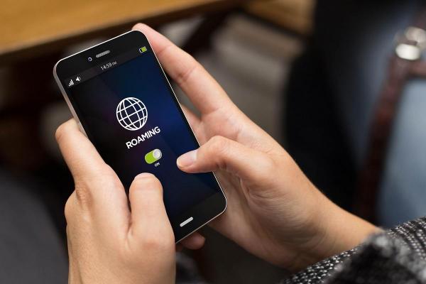 Noul regulament privind roamingul. Care sunt tarifele şi ce beneficii sunt pentru călătorii din Uniunea Europeană