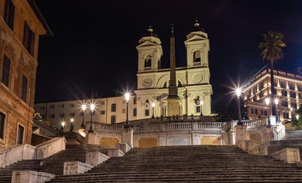 Treptele Spaniole sunt unul dintre cele cele mai cunoscute repere din Roma, Italia