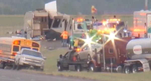 Carambol produs în urma unei furtuni de nisip în SUA