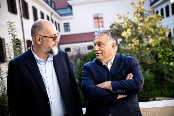 Răspunsul UDMR după ce Klaus Iohannis a cerut clarificări publice pentru modul în care liderii partidului au aplaudat discursul "rasist" al lui Viktor Orban