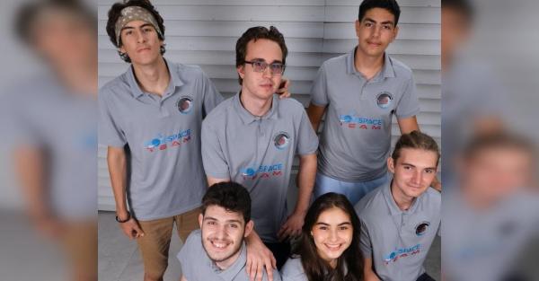 SpaceX va lansa, anul viitor, pe orbita Pământului microsatelitul ROM-2 construit de liceeni români