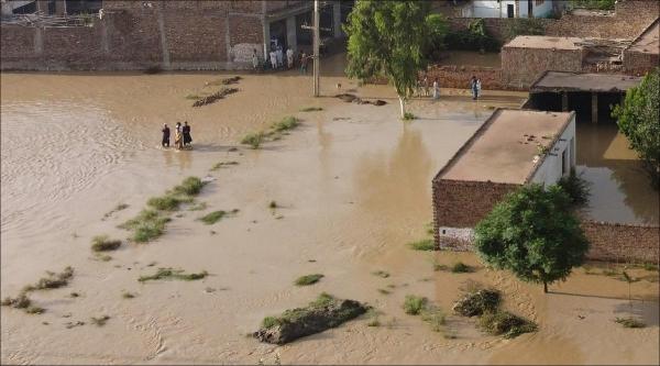 Peste 33 de milioane de locuitori au fost afectaţi de inundaţii