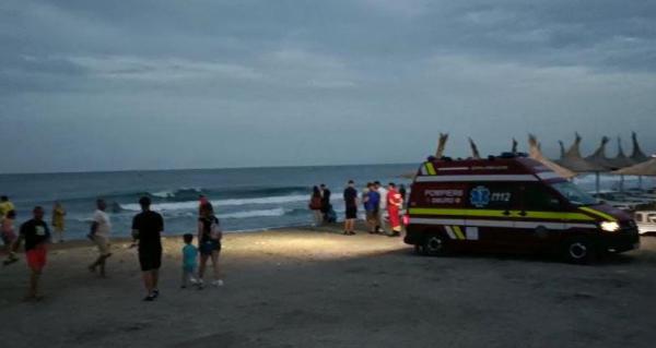 Un bărbat de 48 de ani, căutat de scafandri după ce a intrat în mare, la Eforie Nord, şi nu a mai ieşit