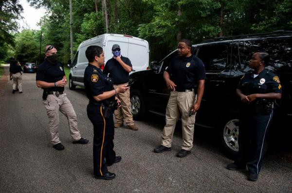 Oraşul Alabama desfiinţează Poliţia după ce mesaje rasise ale unor ofiţeri au apărut pe reţelele de socializare