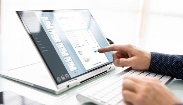 Un om de afaceri italian a ajuns la spital, după ce a văzut factura la curent. Crescuse de 10 ori: „Nu mai vedeam nimic"