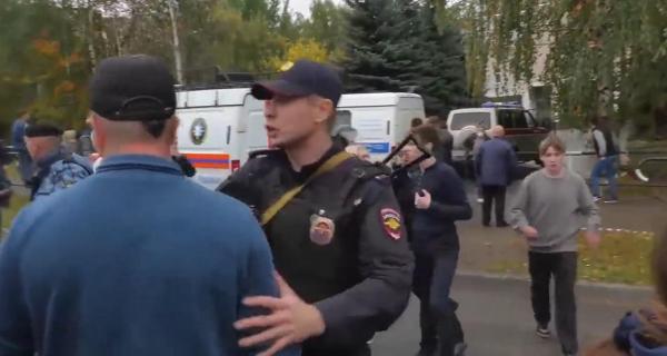 Atac armat într-o școală din Rusia. Sunt 13 morți și 21 de răniți, inclusiv elevi. Atacatorul s-a sinucis