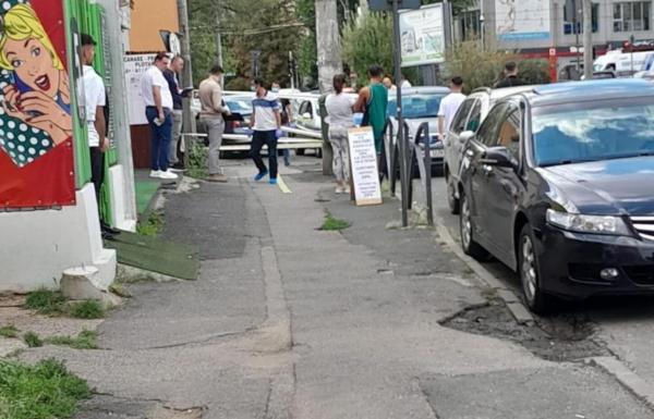 Adolescentă de 16 ani, înjunghiată de o fată de aceeaşi vârstă, pe o stradă din Sectorul 1 al Capitalei