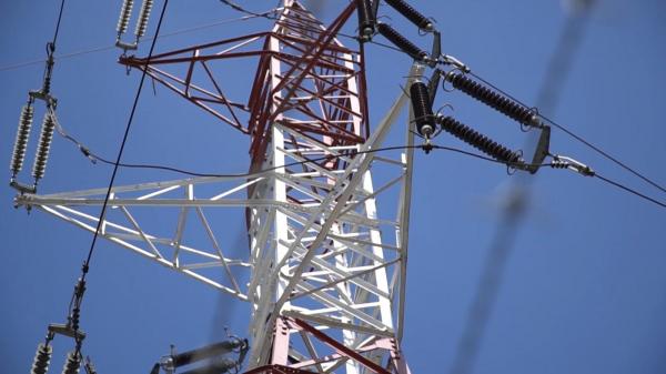 Companiile din energie au profituri uriaşe, dar nu-şi uită nici angajaţii